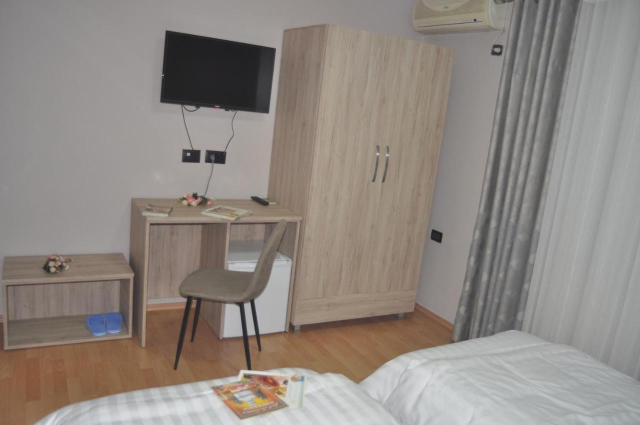Bliri Myslym Shyri Lägenhet Tirana Exteriör bild